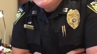 Seri panggilan penipu versi luar negeri ke kantor polisi, ketika penipu bertemu dengan polisi sunggu