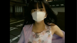 Experience the joy of Misae Nohara! Taking two laborers to snatch half-price lunch boxes from the su