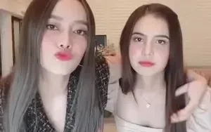 สวยน่ารักทั้งคู่เลยค่า
