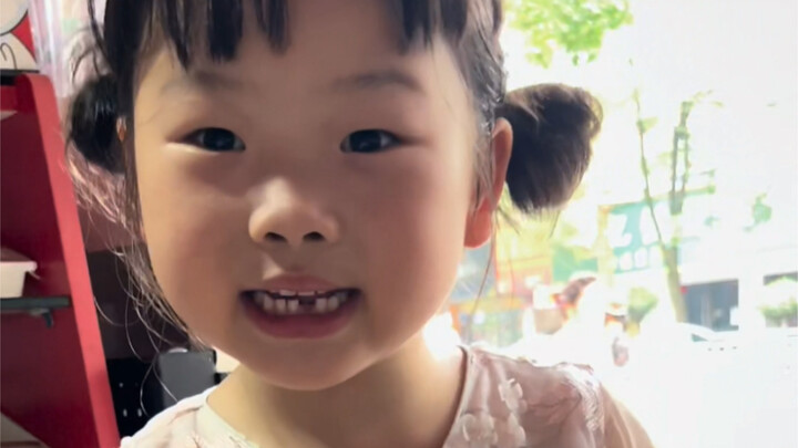 Em gái à, có vài chuyện thật sự không thể làm cùng nhau được đâu～