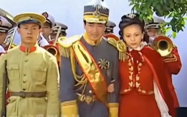 Hồi nhỏ chỉ nhớ đến “tội ác tày trời” của Dì Tuyết và cảnh quái vật gõ cửa, giờ mới hiểu trong thời 