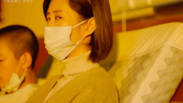 父母愿意为孩子付出一切 甚至是生命