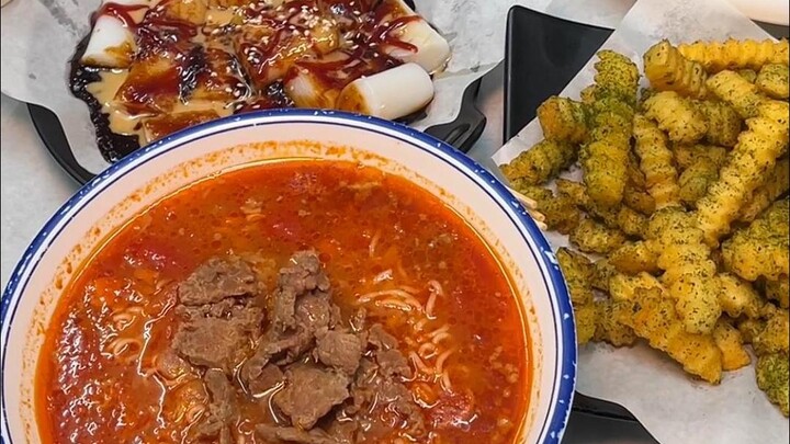 This super-popular Zhuhai tea restaurant even Wang Junkai has checked in at—dining here is pure emot