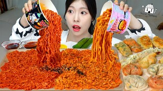 ASMR MUKBANG| 직접 만든 불닭볶음면 모듬 만두 먹방 & 레시피 FRIED CHICKEN AND FIRE NOODLES EATING