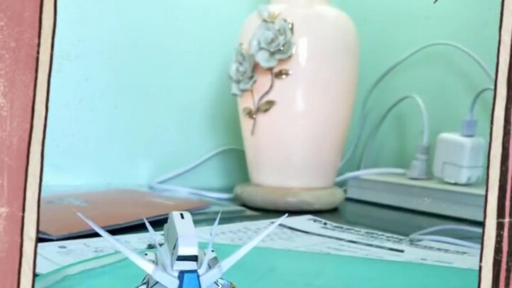 [Bagian 1] Ketakutan! Pelarian Manatee Gundam dari mulut harimau dan kisah kelahiran model kertas