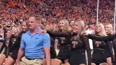 Unexpected cheerleading performance