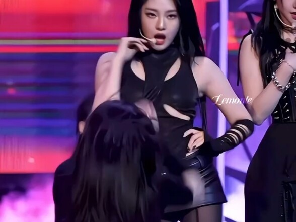 Ningning’s look is so spicy!