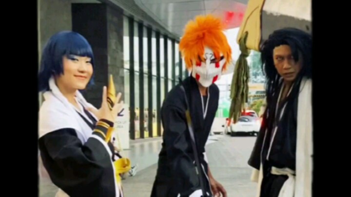 Cosplay Anime Bleach #SoiFon #Ichigo #ZarakiKenpachi