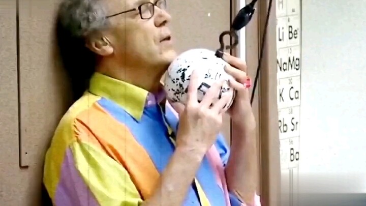 بفضل قانون حفظ الطاقة نجا بحياته.