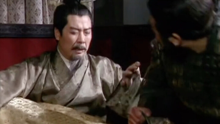 Right now, Liu Bei isn’t panicking about the heavy armor and greatsword—he’s just longing for a nice