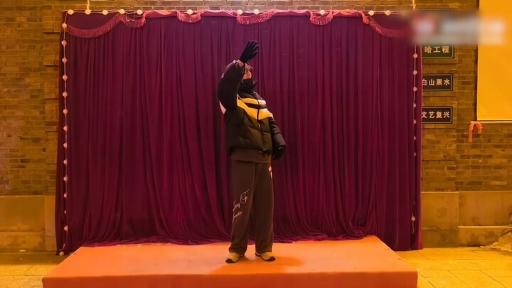 Trương Trạch Vũ dẫn cả nhà đến cùng nhau quảng bá ca khúc! Haha haha haha!