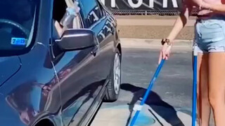 يا رفاق، هل ما فعله صحيح؟