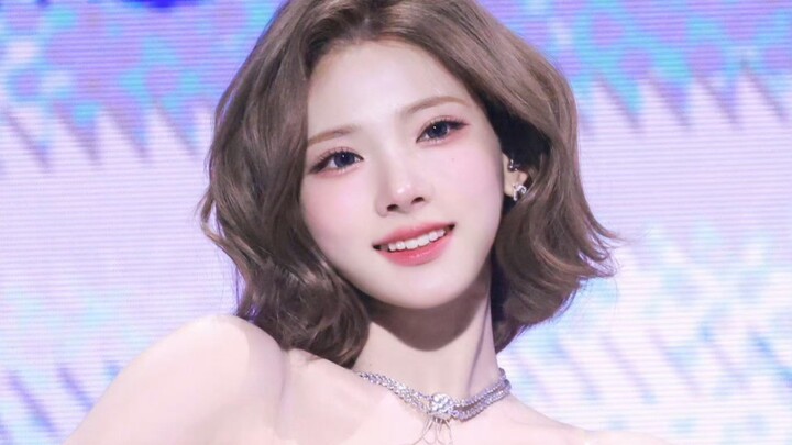 Give her a hairstyle, and she could outshine the entire universe!