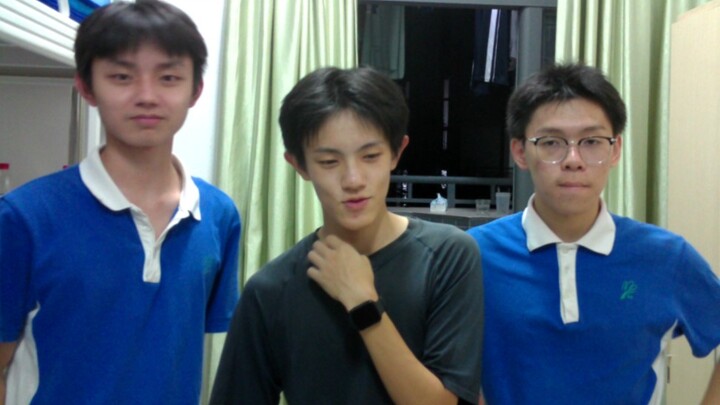 Ba người thành một tập thể