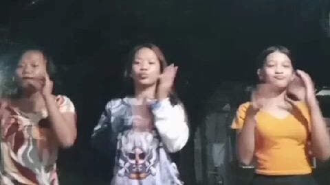 😜