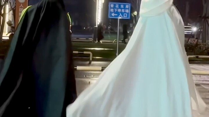 มี่โยวเต้นเพลง Midnight Call กลางดึก