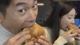 Try to keep up with her eating speed