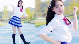 [Light Wheel] Auntie dressed up as a junior high school student and made her debut on the playground