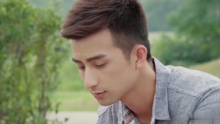 [เราเป็นเพื่อนร่วมชั้นกัน] คุณคิดว่า "หลินลู่" และคู่หูของเขาเป็นคู่ที่เหมาะสมกันหรือเปล่า?