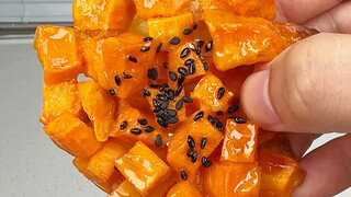 不愧是这一届的网友，竟然能想到能把红薯做成这么好吃的红薯饼，后悔没早点学会！