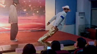 当up艺考进行才艺展示时表演MJ的舞蹈，炸翻全场！！！1月7日升学考