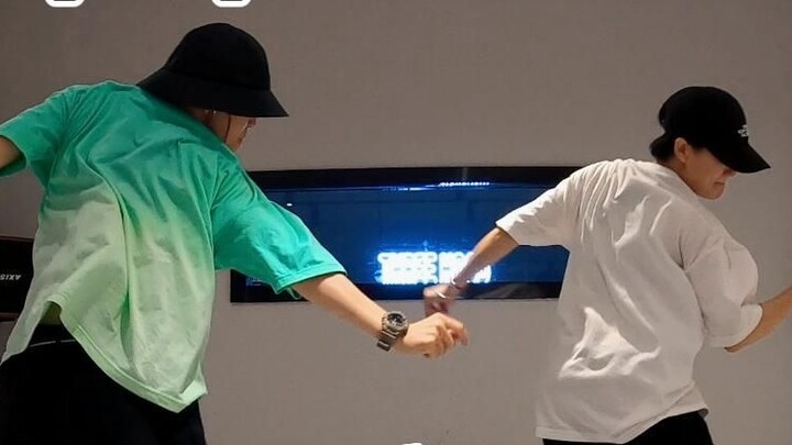 ไม่รู้ว่าจะฝึกฝนทักษะพื้นฐานของฮิปฮอปอย่างไร? กรอบใหญ่ต้องเรียนรู้~