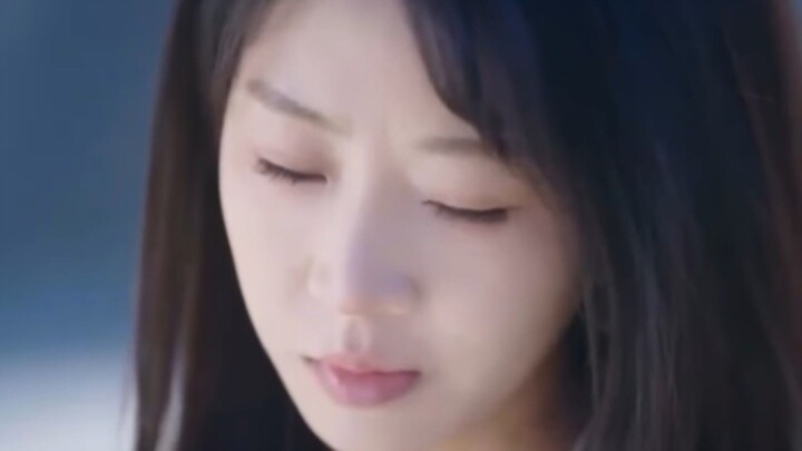 หลังทิ้งชายทรยศ ฉันกลับกลายเป็นภรรยาคนโปรดของซีอีโอพันล้าน ที่แท้เขาคิดถึงฉันทุกคืน