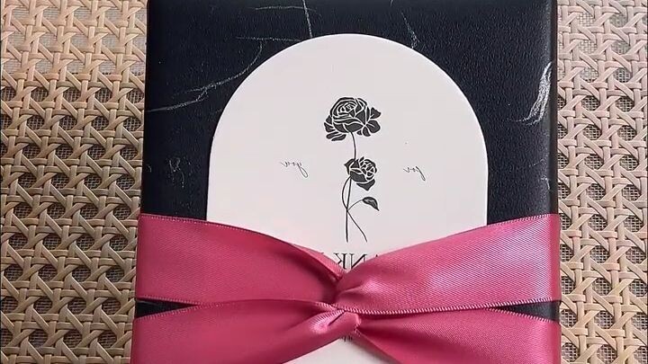 Easy Gift Wrapping Hack Quick Aesthetic Gift Packing #reels  #shortvideo #explore