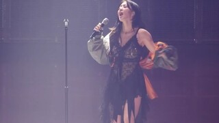 ภาพแฟนเพจความละเอียดสูงจากเวทีโซโล่คอนเสิร์ตของพักจีฮโย