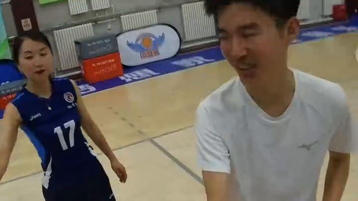 [Volleyball First Person Perspective] When we have a "nuclear bomb" attacker