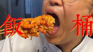 Seperti apa rasanya punya teman sekamar yang suka memasak?