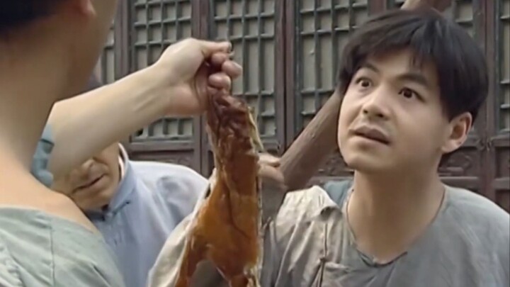 ขุนนางแมนจูสมัยชิงใช้แผ่นแป้งขาวเช็ดปากตอนกินเป็ดย่าง แต่พอตกอับแล้ว แม้แต่เป็ดย่างเน่าๆ ที่ขายตามท้