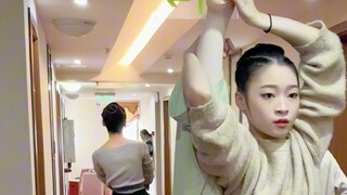 Let's see what dancers do before the exam