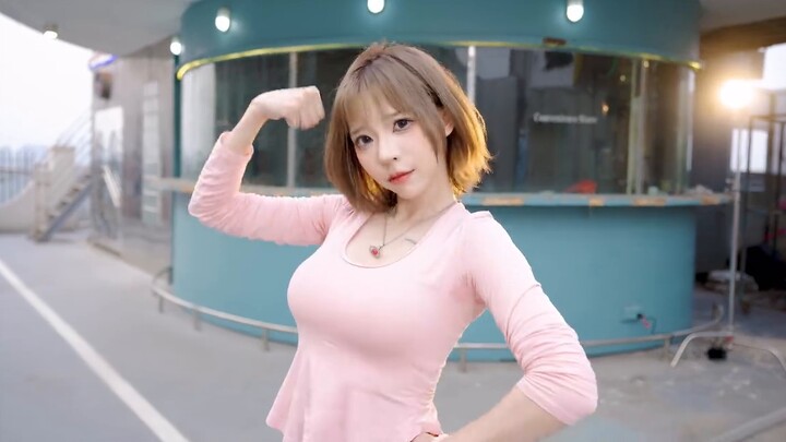 [Dancing Little Cat] Look at me, MR.~