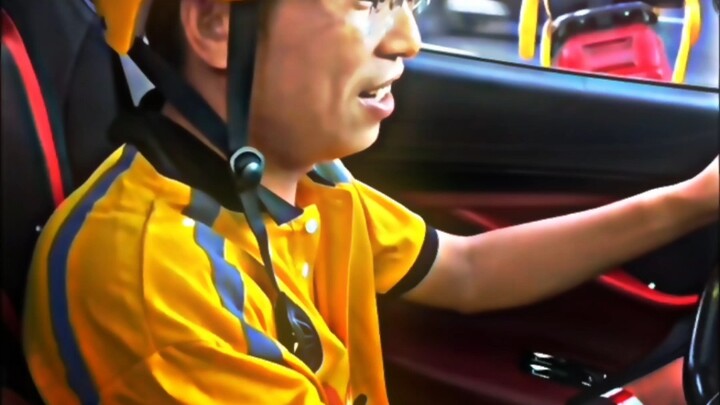 “Va Chạm Giữa Ước Mơ Và Thực Tại”