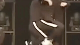 次人歌曲的逆天走位