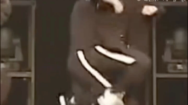 การเคลื่อนไหวอันเหนือชั้นของเพลงเซี่ยเหริน