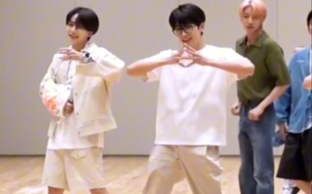 My idol who, despite having debuted years ago, still gets excited about simple choreography