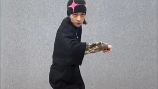 他似乎真的想教会我们
