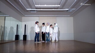 OMEGA X | Latihan Tari Cover ‘NewJeans - Ditto’