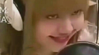 Lisa ที่คุณรู้จัก อย่าโดนความสวยของเธอบังตานะ ตื่นเถอะ