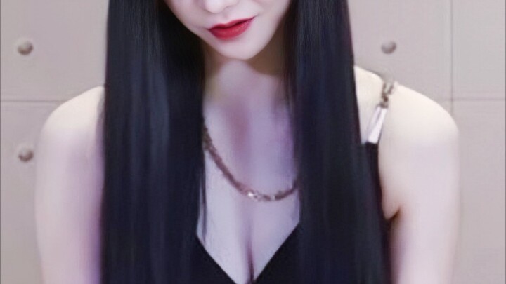 ما هذا الهراء؟ ما إن ظهرت حتى أصبحت العمود الفقري لعالم الهانشي... أي ملك جوّاسي سماوي هذا الذي ظهر 