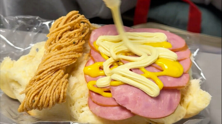 It’s past midnight—time for breakfast.