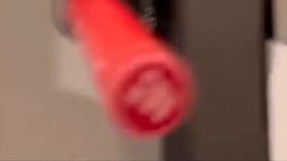 Ketika sebuah robot yang konyol, imut dan sombong belajar untuk berbuat curang: "Saya tidak mampu un