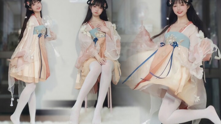 Ối trời ơi🌸 Chú thỏ trắng chân ngắn bị bạn phát hiện rồi!