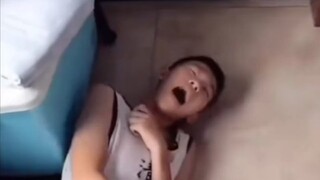 أنا حقا معجب بهذا العم!