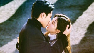 أزيلت النظارة لتسهيل تقبيلك! لم أطلب منكما أن تخرجا من الكتاب أثناء التمثيل، يا فرقة شي يان وتشنغ شو