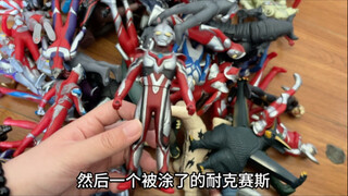 回收的一箱粉丝的玩具