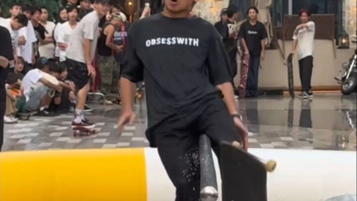 Hari Skateboarding Sedunia Shenzhen: Semua orang terjebak, membuat genangan sup telur kuning