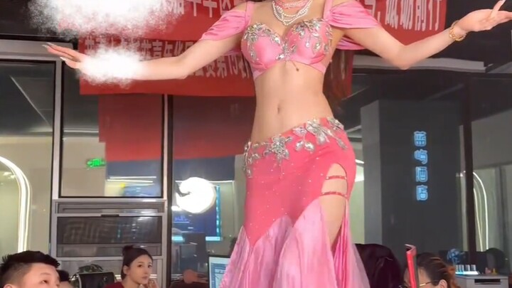 [Yun Beibei] Once it's on the table, it's just food.